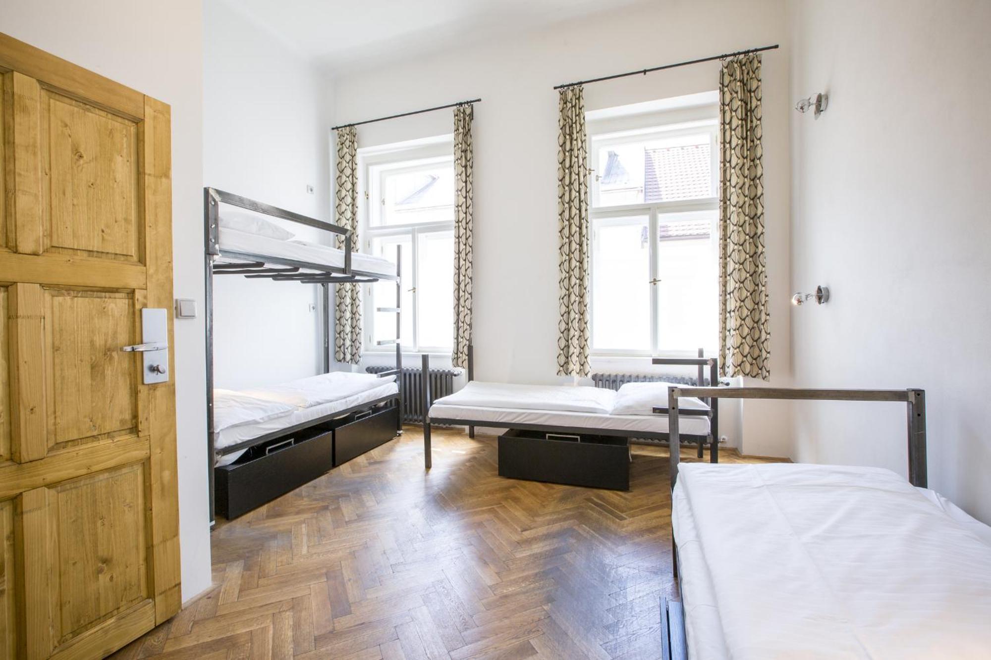 Sophie'S Hostel Prague Bilik gambar